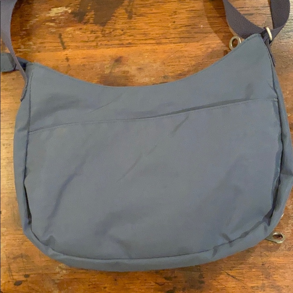 Baggallini crossbody bag - Picture 4 of 7